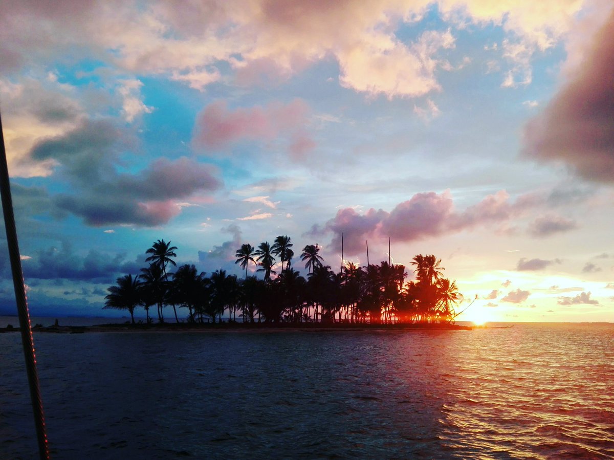panama2colombia's tweet photo. Happy times!
@avemariasailing
Visit:
https://t.co/FkVY5njGv2
#SailingSanBlas
#SailingTrips
#SanBlasIslands
#Backpacking
#Bestplacestogo
#Beautifuldestinations
#Islandtour
#Islands
#Travel
#Sailing
#Sailingtour
#CentralAmรฉrica
#SouthAmericatrip
#IgTravel
#Travelcomunity https://t.co/0l9fSwpcDg
