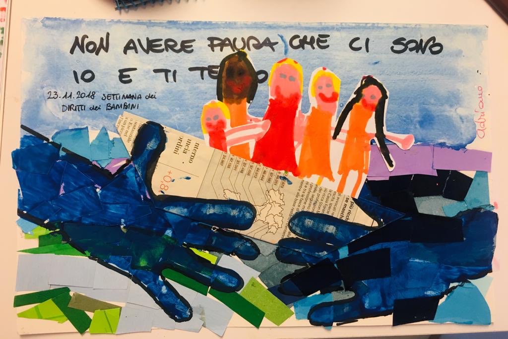 Ho consegnato a #Salvini un disegno di mio figlio di 6 anni: ha disegnato una barca in mare con degli altri bambini e ha fatto scrivere dalla maestra 'Non avere paura che ci sono io e ti tengo'. #Salvini dovrebbe provare a costruire un Paese libero dalla paura.
#SeaWatch3