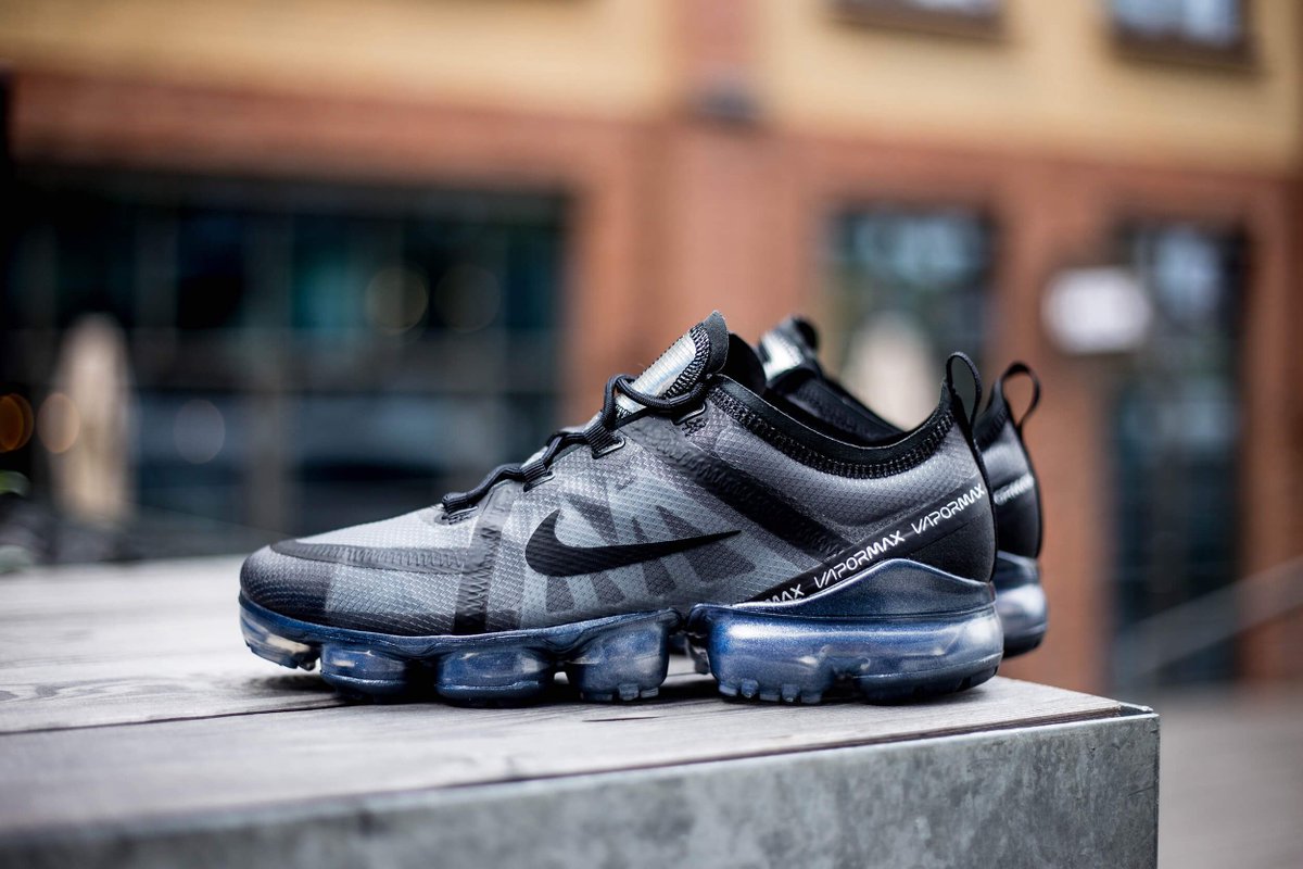 vapormax 2019 triple black