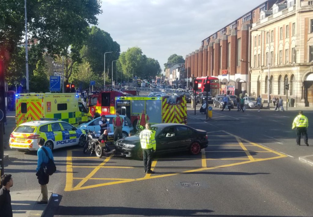 999London's tweet image. #Haringey 
RTC on #A10 High Road #N15  junction with West Green Road near #SevenSisters station.