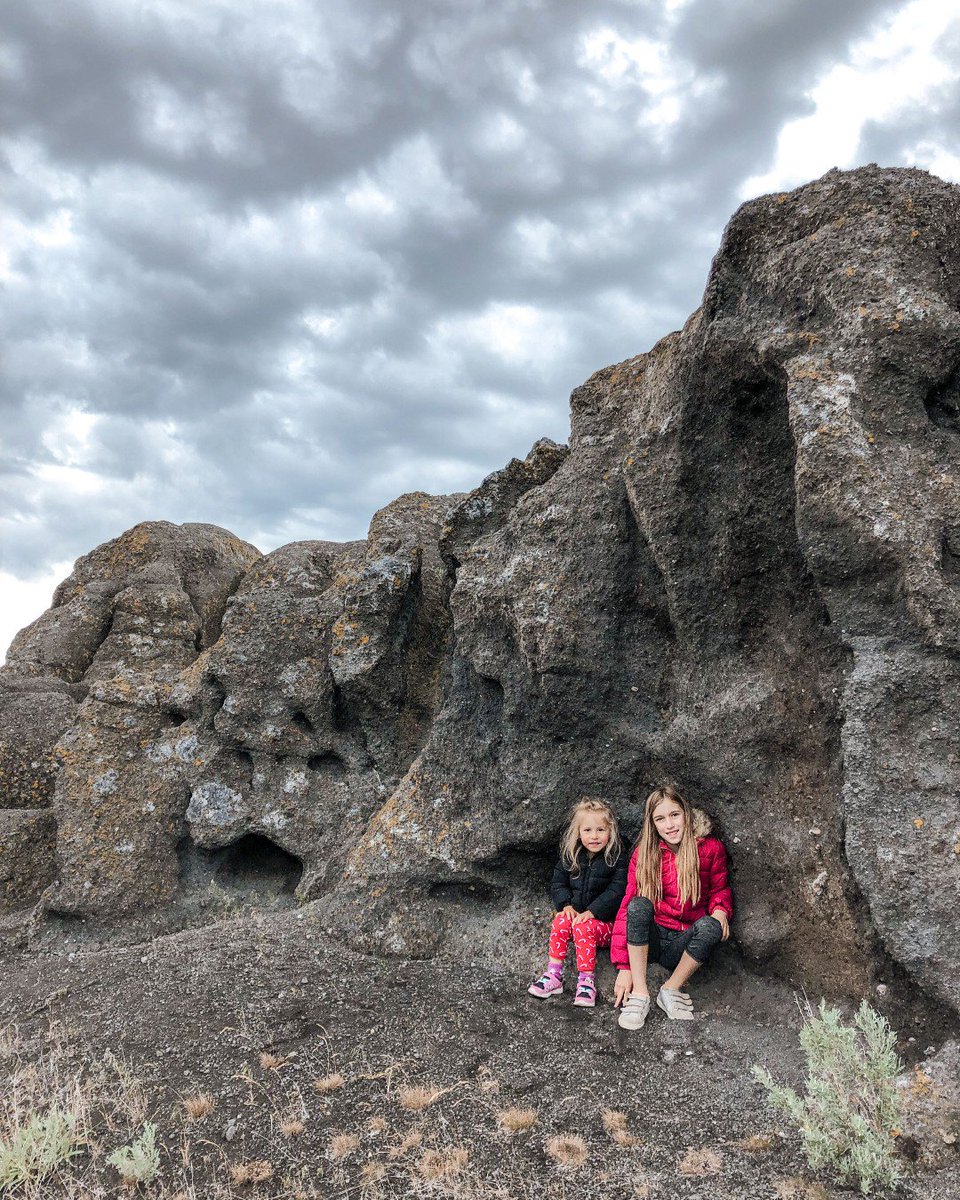 ModFam_global's tweet photo. Boulders, Rivers, Sagebrush, and a Whole Lot of Fun: Check out Idaho’s Snake River and Massacre Rocks State Park
https://t.co/uht9js9DMy
#ModFam #ModFamGlobal https://t.co/xdHIQjjBt1