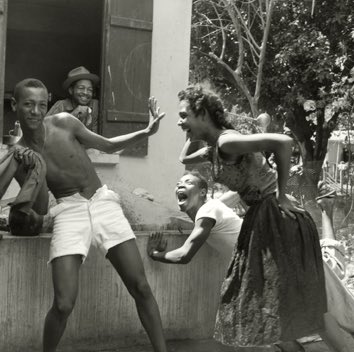 Homagnana's tweet photo. J’aime son regard sur les Antilles, en Guadeloupe, en Haïti. https://t.co/rGFYWgFuGY