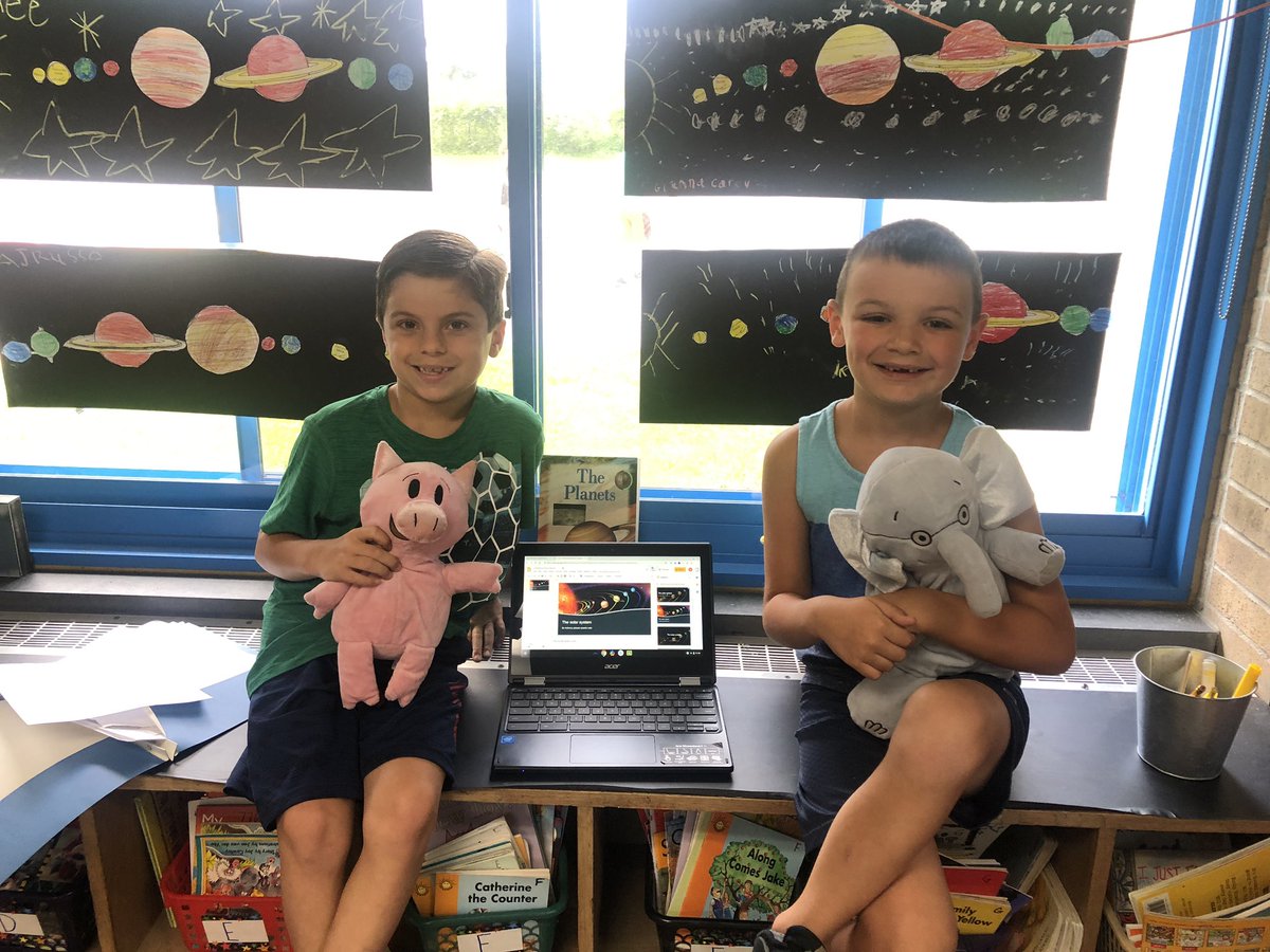 MrsLandMrsS's tweet photo. First week of AR learning camp was a huge success #space #solarsystem #planets #learningneverstops #keepreadingandwriting ☀️🌙⭐️🌍🌕🌚@ARPanthers https://t.co/hGMz6DqH4e