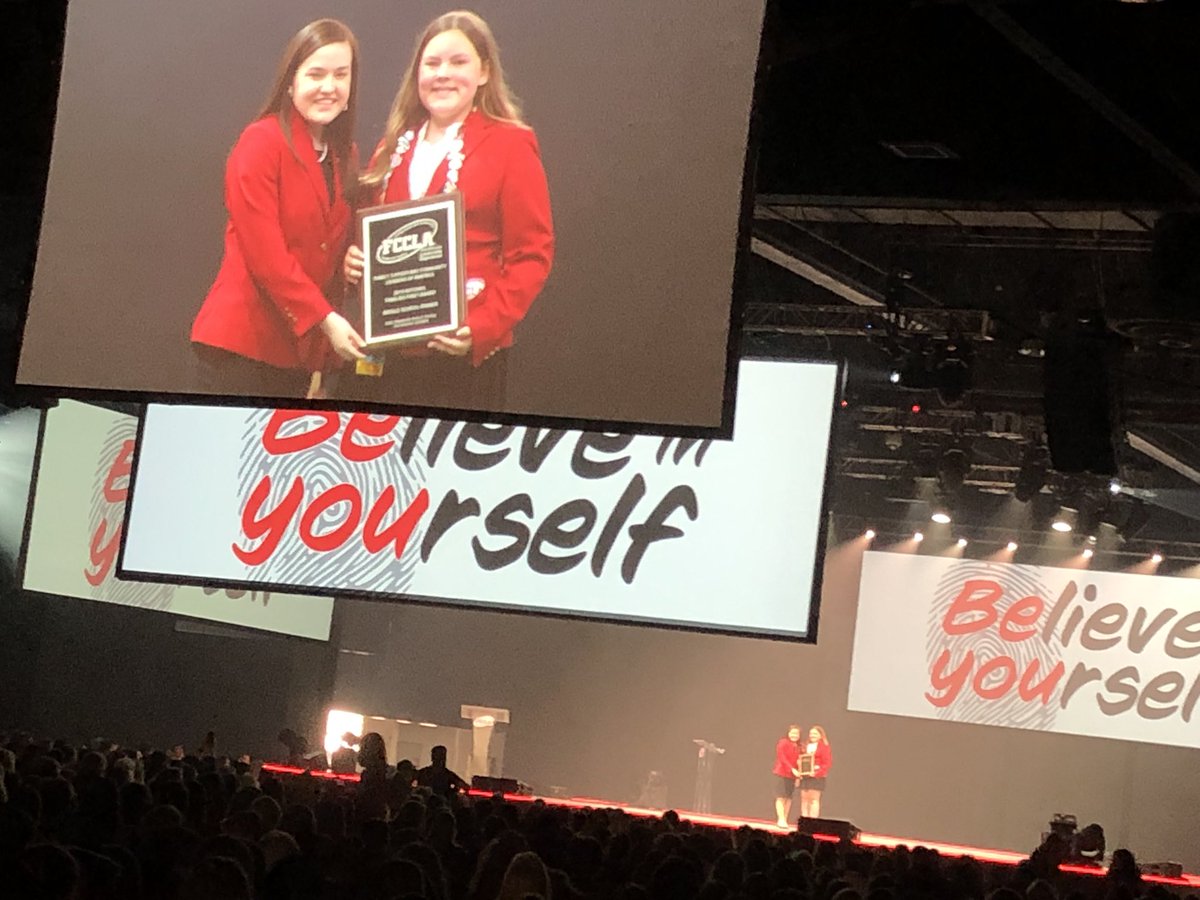 melaniehinton's tweet photo. @CSMS_FCCLA students being recognized for their Families First Dine In project at #2019NLC. So proud of these kids and the great Ambassadors they are for their school! @PrincipalBarker @MissJonesFACS https://t.co/13Jr2lTC9L