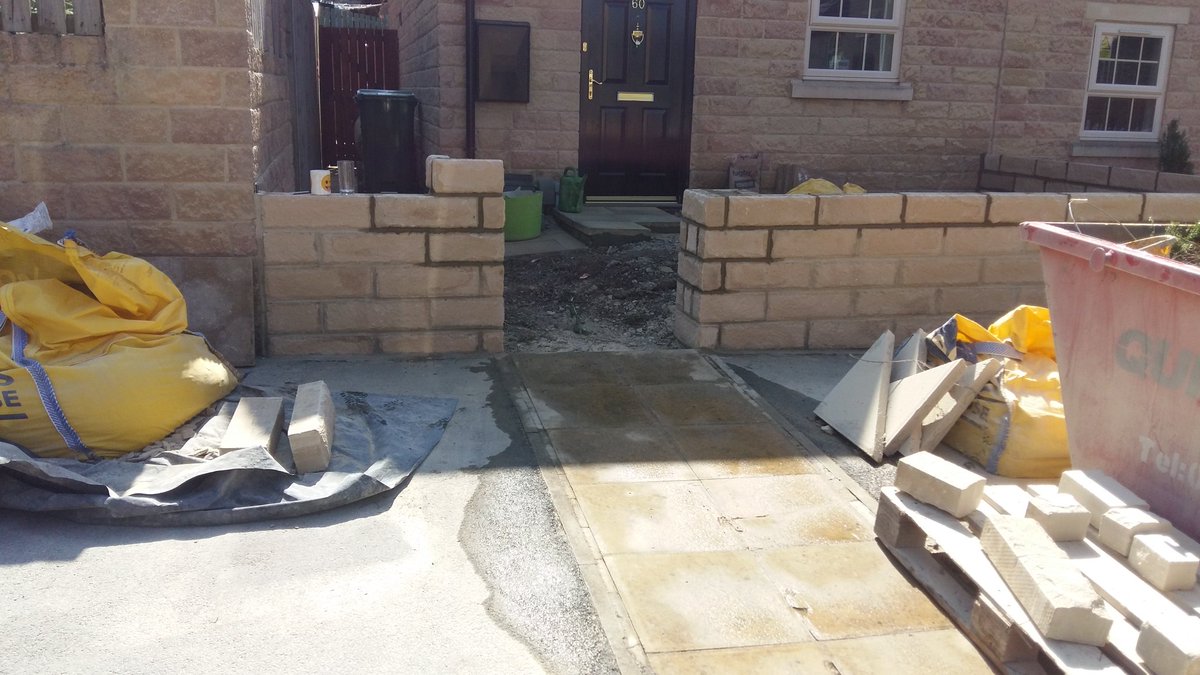 Pristinegb's tweet photo. Update on 3 pillar single skin wall #Huddersfield #generalbuilders #builder #freequote #groundwork #WestYorkshire https://t.co/w6V9imOmH3