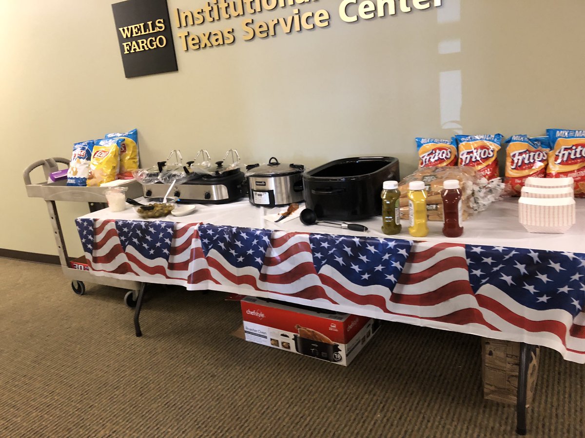 jlock254's tweet photo. Spoiled is definitely a understatement. Thanks to our mgrs for taking great care of us. Looking forward ro being off for the 4th of July and spending the day with my family😊 https://t.co/2U14IZ0d4a