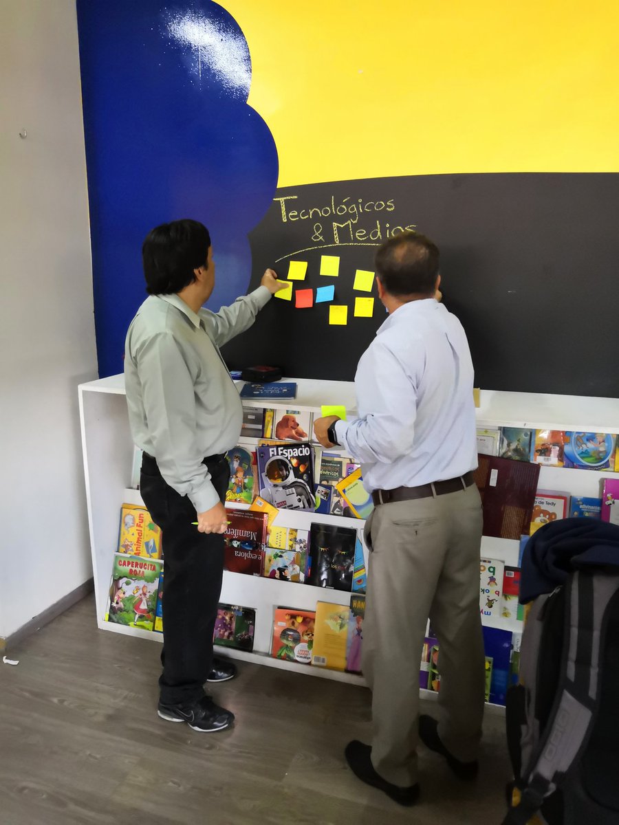 Colmenares (@colmenaresgdl) on Twitter photo Así se han vivido estos días en la semana de Kick-Off, donde los profesores del <a href="/liceodelvalle/">Liceo del Valle</a> han estado aprendiendo y construyendo en base a PBL #SoyProfe #CreciendoJuntos Así se han vivido estos días en la semana de Kick-Off, donde los profesores del <a href="/liceodelvalle/">Liceo del Valle</a> han estado aprendiendo y construyendo en base a PBL #SoyProfe #CreciendoJuntos