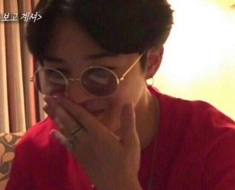 canbobfixme's tweet photo. @hiplikejibooty @BTS_twt @BTS_twt YNWA Plz https://t.co/DpF5WtAZUx