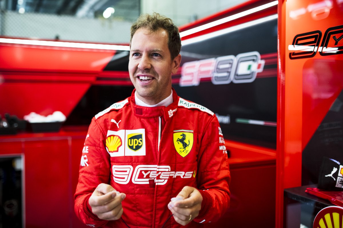 sebvettelnews's tweet photo. 😄😊
#HappyBirthdaySebastianVettel #SEB32 https://t.co/3L1f9Kqy3I