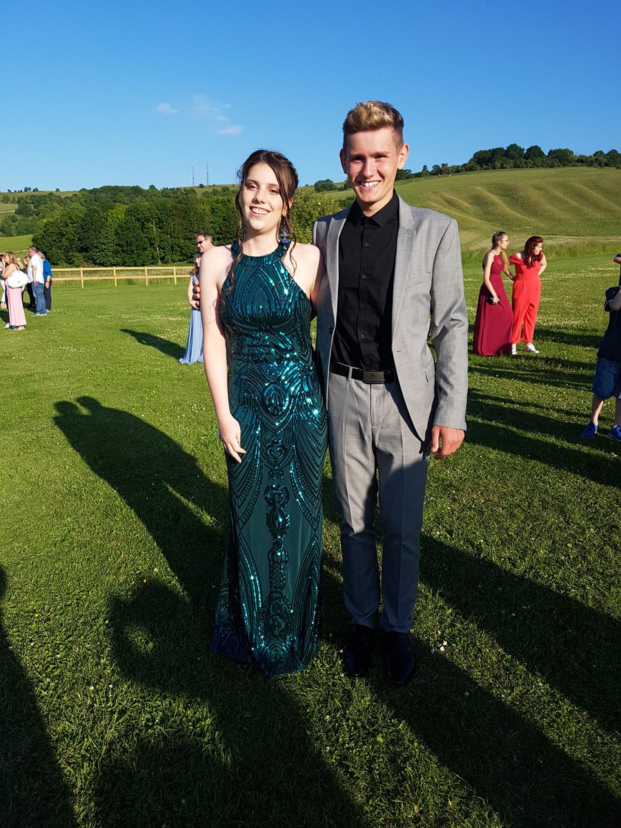 abb_pe's tweet photo. Sports Enrichment and Sports Council out and about supporting YR11 prom and our amazing Sports Ambassadors #youlook #fabulous https://t.co/E3br35Ph2V