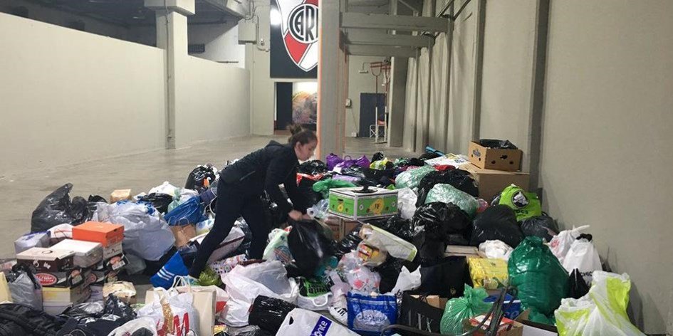 EXCELENTE NOTICIA ⚠️

River abre las puertas a las 18 hs a la gente en situación de calle, para que puedan dormir ahí.
Dicen que hoy va a ser la noche más fría.