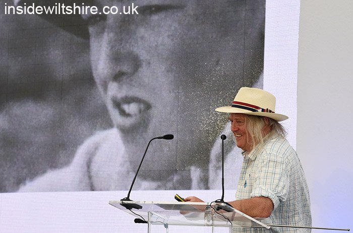 InsideWiltshire's tweet image. In pictures - @CVHISTORYFEST bit.ly/CVHF19Gallery #SalisburyHour #PhilHarding #HarryEnfield #history
