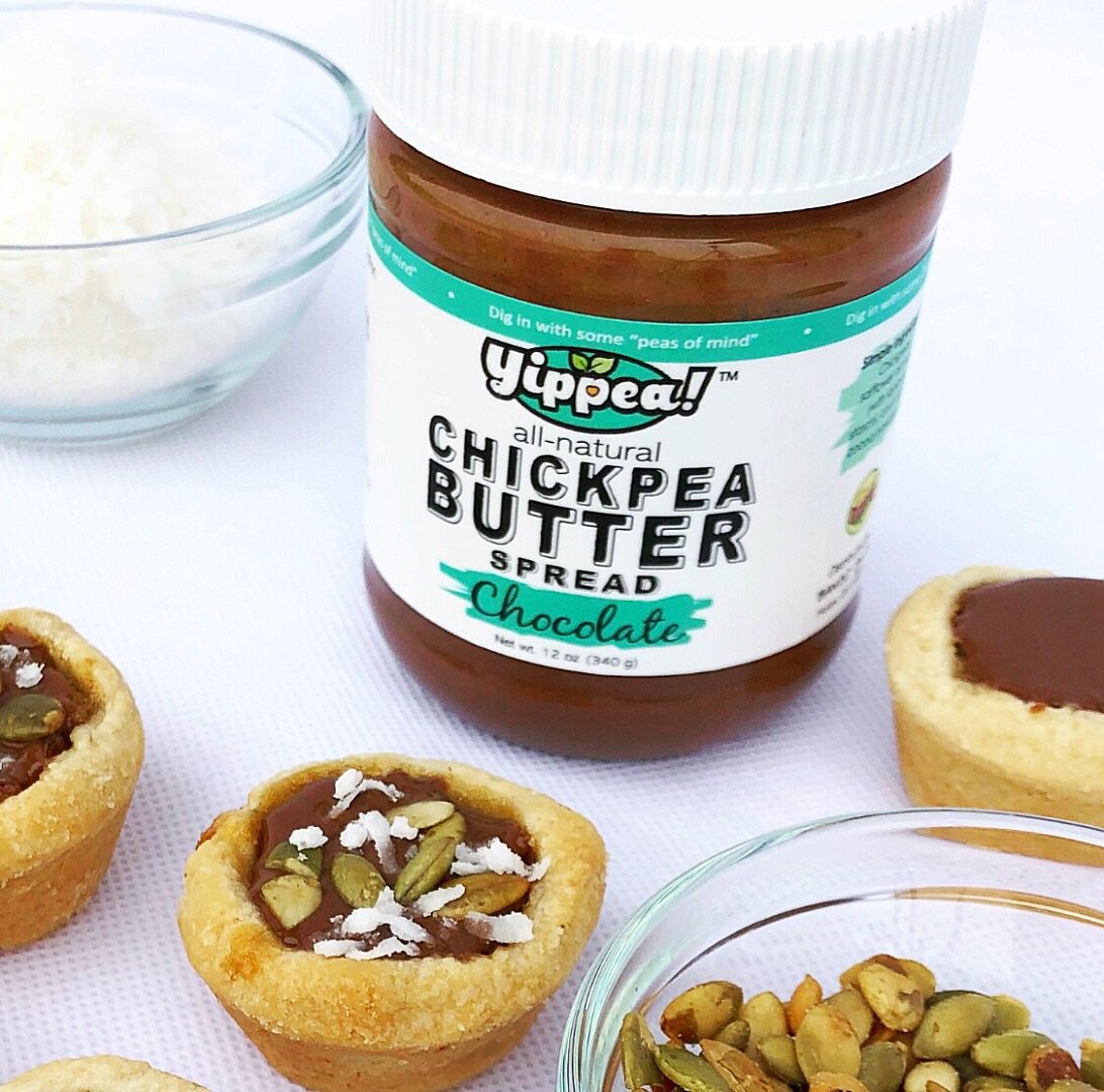 Chocolate cookie cup? Yes peas! 
 #chickpeabutter #nutfreespread #nonutbutter #nutfreevegan #dairyfree #plantprotein #yippea #entrepreneurship #yippeabutter #columbusfoodscene #columbusfoodbloggers  #allergyawareness #foodallergyawareness #allergyfriendly #foodallergymom