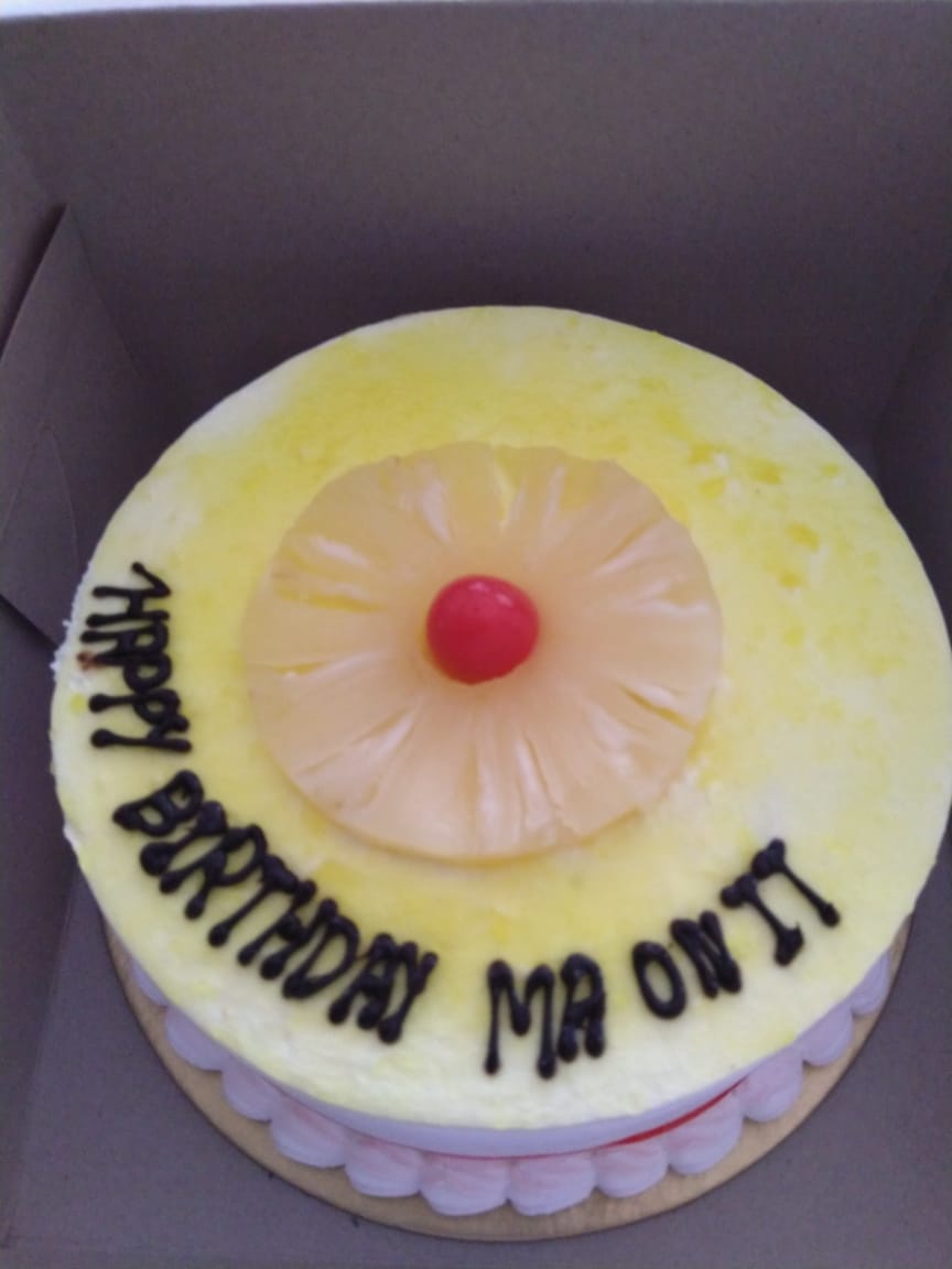 Bedatri's tweet photo. It's my Ma's birthday and I texted the bakery in Calcutta "The cake should say Happy Birthday Ma on it" https://t.co/GmeB8BlOeI