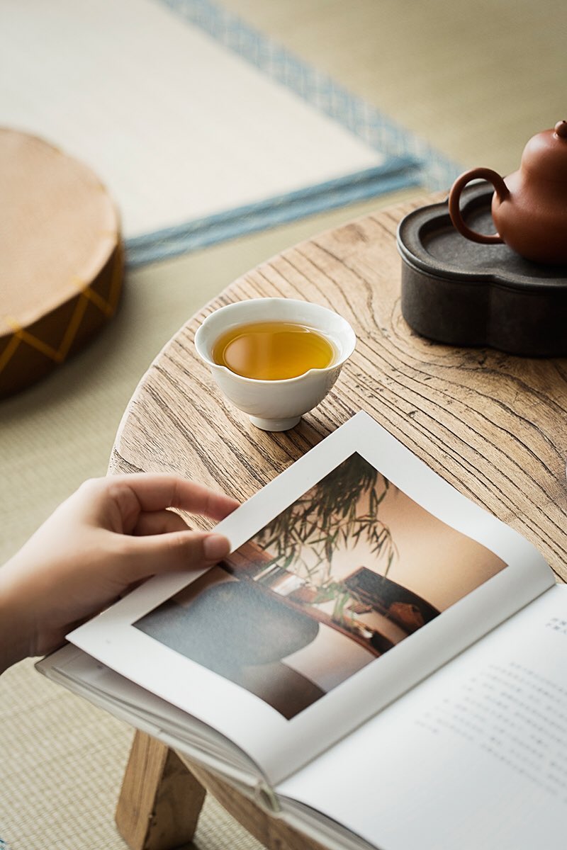 morimatea's tweet photo. Enjoy the quiet joys of life.
.
.
.
#morning #peace #book #reading #teascoop #copperscoop #teapot #teaspoon #wonderfully #wonderful_places #tearoom #teatable #tintray #chapan #gongdaobei #handmadetea #dancong #fenghuang #duckshitoolong #tea #handmade #teaware #morimatea https://t.co/5YBy5mJ0Xi