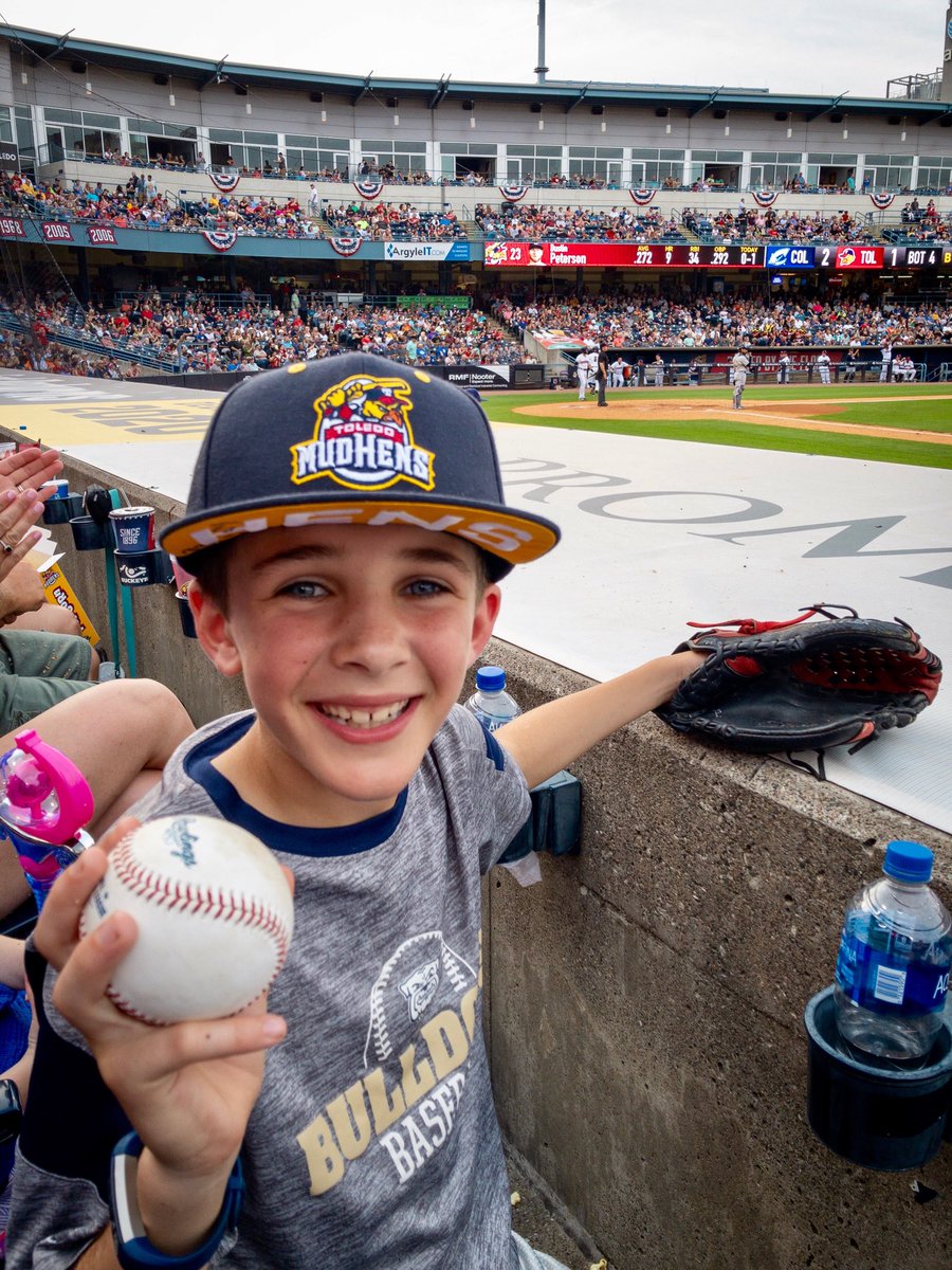 This kids night has been MADE! ⁦<a href="/MudHens/">Toledo Mud Hens</a>⁩ #mudhens