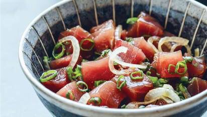 bookdirect's tweet photo. RT @ILoveHawaiiVR: Featuring cube sized fish (poke) and various ocean delicacies, tako, opihi, loli. We share our delicious fish with the bounty from our ocean, limu eleele, limu kohu, opihi, opae, wana, loli.”
#ILoveHawaii #Poke #Sushi #Hawaii #BookDi… https://t.co/TZN5069Ksg
