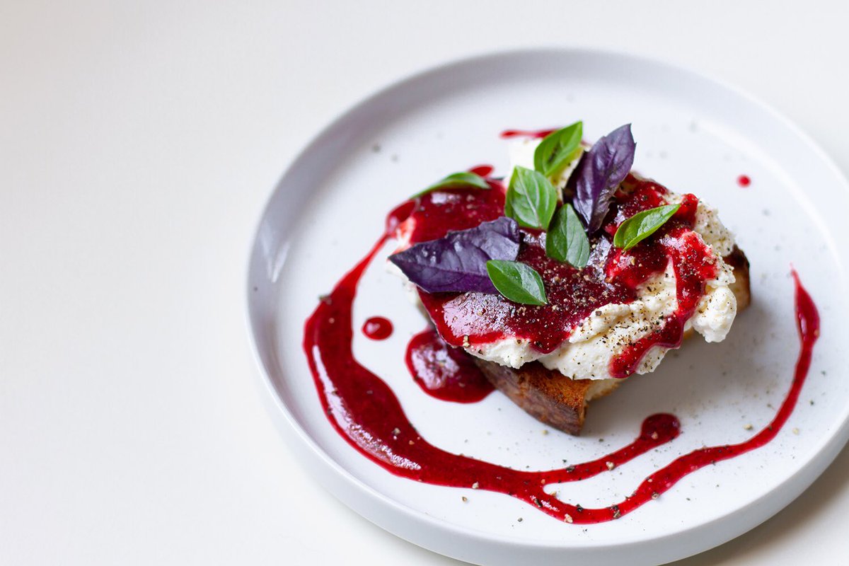 Whipped ricotta on sourdough toast, preserved damson plum compote, basil + cracked pepper 🍃⁣
⁣
Forecast is looking beautiful all weekend long– see you on the patio!