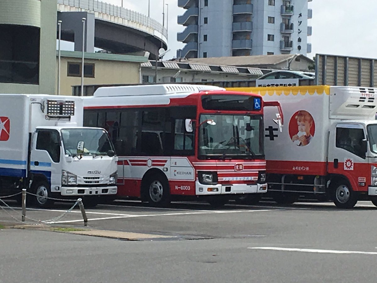 Ume Hp再開 京阪バスの新車かなと 車番 N 6003