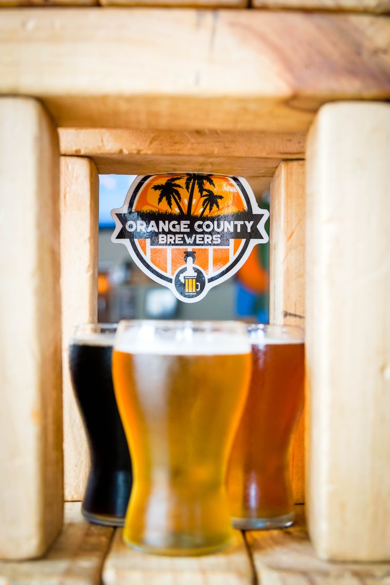 Spark[ler] up your 4-day weekend celebrations by throwing back a Swimsuits In Public 🇺🇸American🇺🇸Pale Ale and toasting to the good 'ol US of A