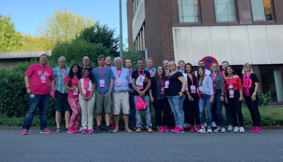 youngelton's tweet photo. Das war schon ziemlich cool heute. Bielefelds erster Kundenworkshop. #classof2019 #telekomwall https://t.co/CyexOMKKqk