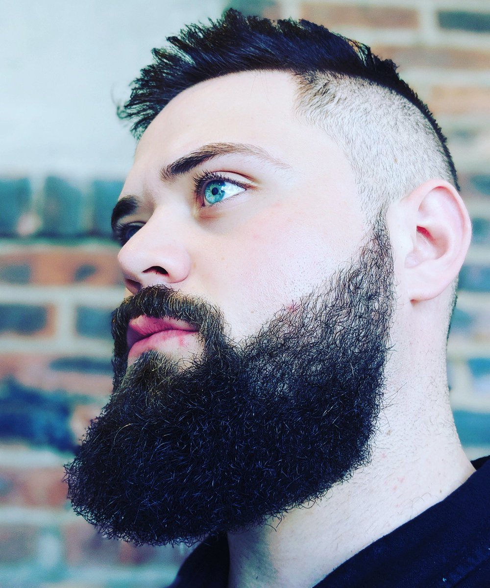 Bootsthebarber's tweet photo. New beard shape up/ style today https://t.co/JgI6X7uO25