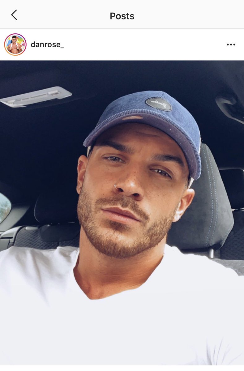 emvalentinexo's tweet photo. @DanRose__ sorry but why did the girls just let the best looking boy leave the villa 😩 https://t.co/6QyRwiD8ai