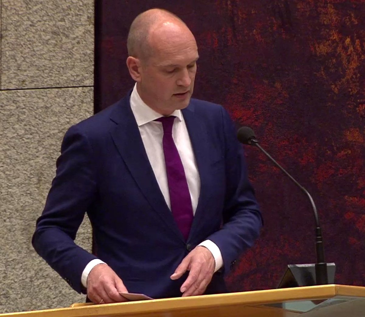 "Laat ik ten slotte benadrukken, dat we dit alles niet doen, omdat de schepping maakbaar is, wél omdat ze kwetsbaar is." 
Lees hier de bijdrage terug van <a href="/gertjansegers/">Gert-Jan Segers</a> aan het debat over het klimaatakkoord: christenunie.nl/blog/2019/07/0…