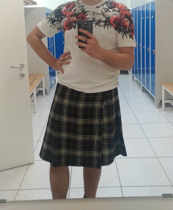 Some people are getting mad cause I'm a straight buy that wear skirts. Why? Skirts can be male too. I<a href="/tag/kilt"class="tags"><span>#kilt</span></a><a href="/tag/maleskirt"class="tags"><span>#maleskirt</span></a>