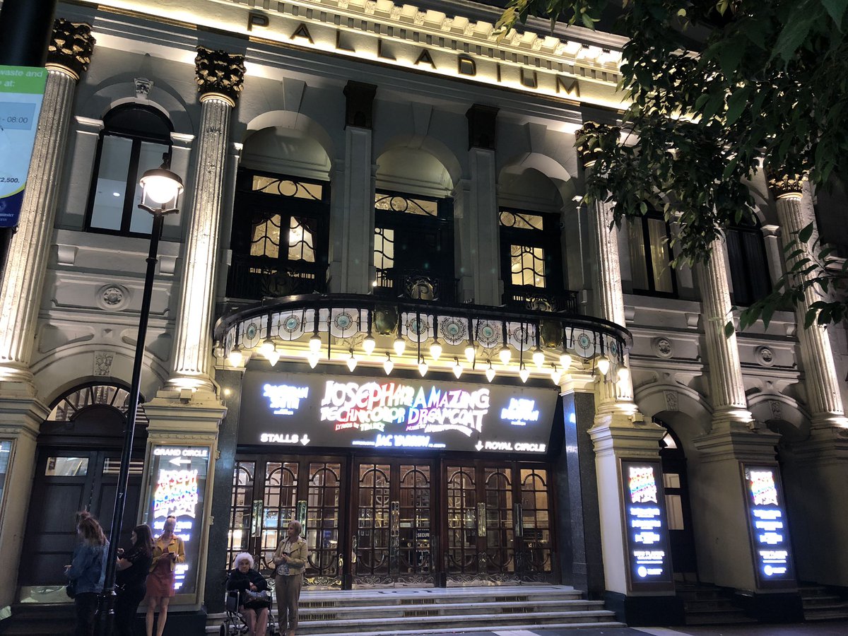 ChrisLincoln80's tweet image. Thanks for an amazing night of entertainment @JosephMusical crew and cast .. even with technical diff still enjoyed it! Ur all fab inc @Sheridansmith1 @jacyarrow @JDonOfficial 😀👍👏🏻👏🏻 looking forward to coming back next week!! #GoGoGoJoseph #Joseph