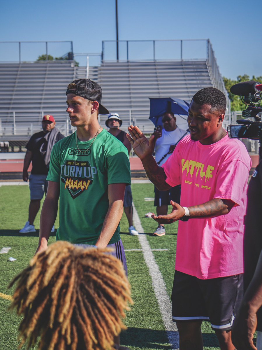 Tyler Voss (@tyler2voss) on Twitter photo A huge thank you to <a href="/_UnderTheRadar_/">UnderTheRadar</a> for hosting a great camp over the weekend. Honored to receive QB MVP. Thank you to all the coaches <a href="/vc_209/">Vince Carter</a> <a href="/CoachDGraves7/">Derek Graves</a>. S/O to all the athletes in Stockton...we had fun out there🔥🔥 <a href="/JonahColeman7/">Jonah Coleman 🐍🎒</a> <a href="/raleek2/">RALEEK BROWN</a> <a href="/trevor_voss10/">Trevor Voss</a> <a href="/NadeFootball/">CHAMINADE FOOTBALL</a> A huge thank you to <a href="/_UnderTheRadar_/">UnderTheRadar</a> for hosting a great camp over the weekend. Honored to receive QB MVP. Thank you to all the coaches <a href="/vc_209/">Vince Carter</a> <a href="/CoachDGraves7/">Derek Graves</a>. S/O to all the athletes in Stockton...we had fun out there🔥🔥 <a href="/JonahColeman7/">Jonah Coleman 🐍🎒</a> <a href="/raleek2/">RALEEK BROWN</a> <a href="/trevor_voss10/">Trevor Voss</a> <a href="/NadeFootball/">CHAMINADE FOOTBALL</a>