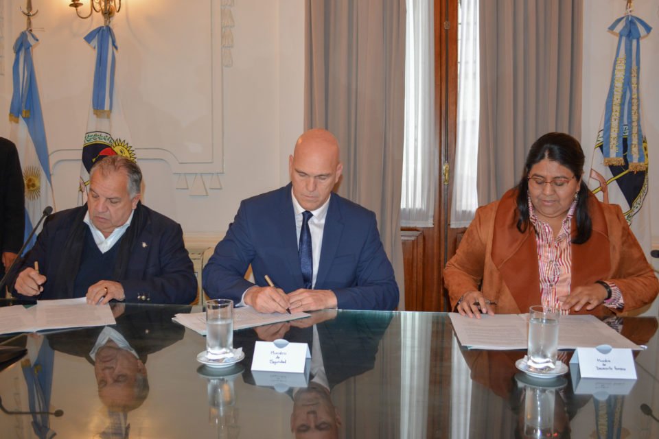 MDHJujuy tweet media