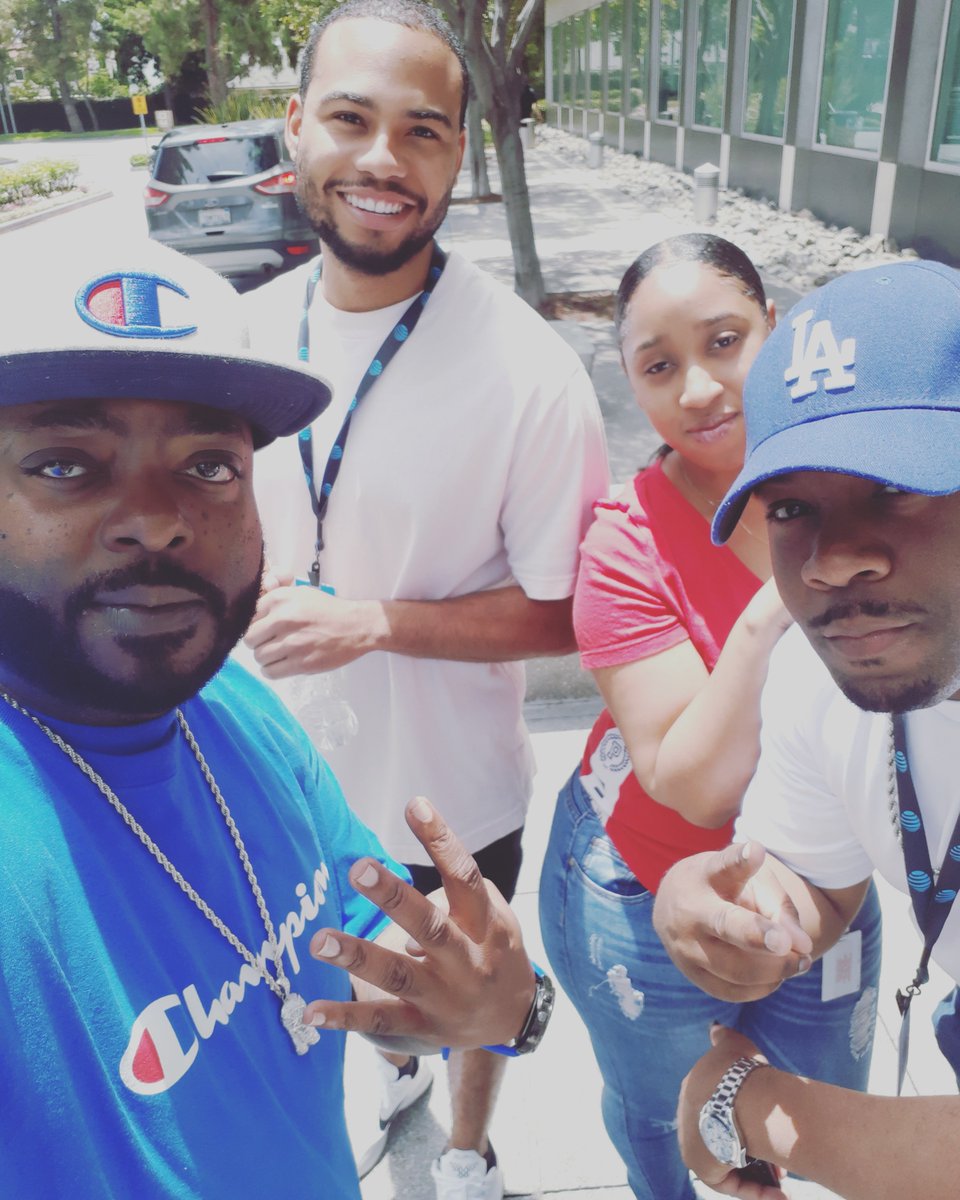 callcenterchamp's tweet photo. Red white &amp; blue #lifeatatt #cerritospride https://t.co/d3tQuP9kTh