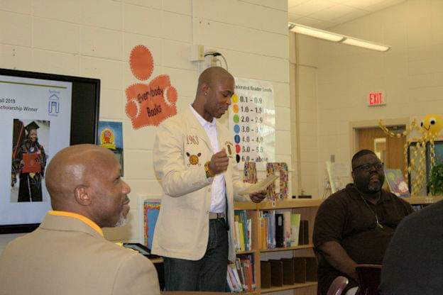 atlgradiotas's tweet photo. Congratulations to @TaijuanClayton on your new job as principal of Flat Rock Elementary. We've seen your work as asst principal and we know you're going to have an even greater impact in this new position. We're proud of you!!! OW! OW! #AtlGradIotas #IotaPhiTheta #IPT1963 https://t.co/jHhuJFBql4