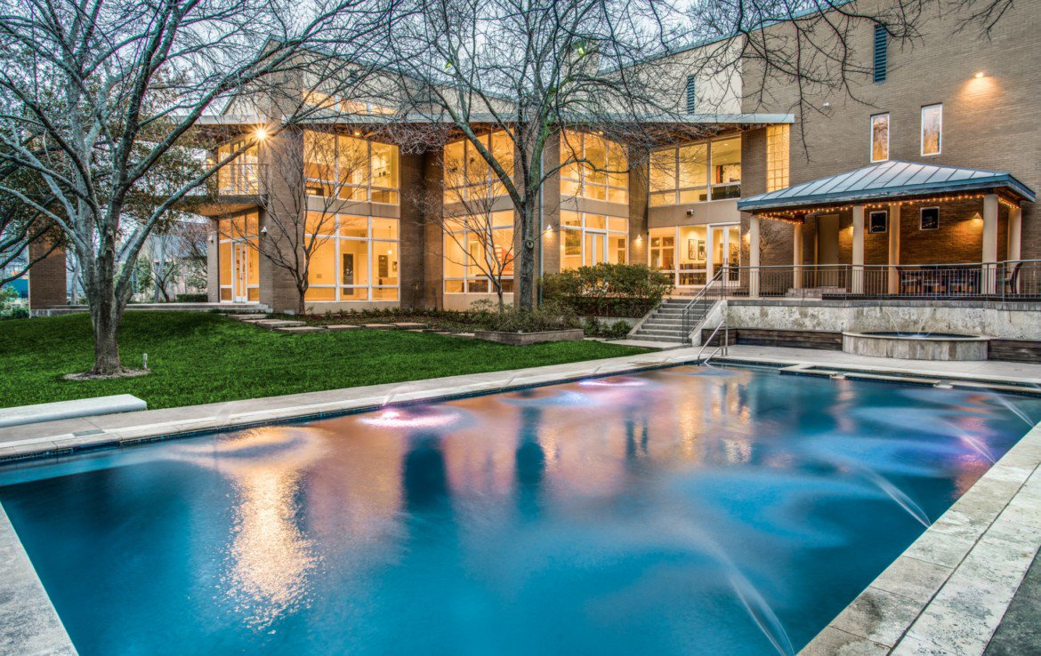 sqmodern26's tweet photo. When July 4th comes to mind, we all dream of spending the day by the pool .. find the best MODERN pools for your future holidays! https://t.co/VncgKvO2fK
.
#modernpool
#swimmingpools
#luxurypools
#modernpooldesign
#modernpoolhouse
#modernswimmingpool
#dallasmodern
#moderndallas https://t.co/ngWmGlSj3z