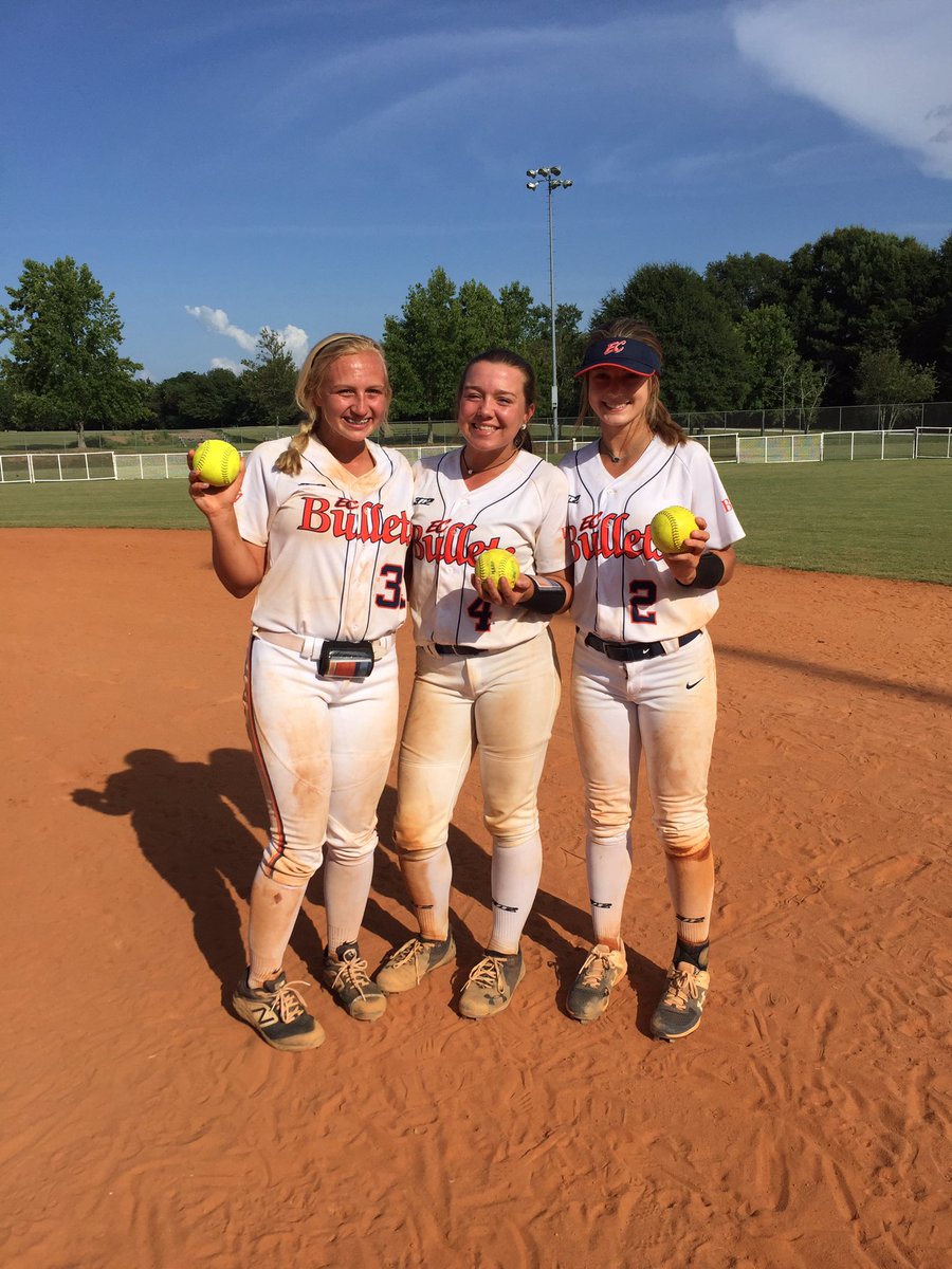 These ladies swung it well today !!!!
2023s Hartlie Rice <a href="/hartlie3/">Hartlie Rice -power Hitter- R Throw-R</a> , Gracie Alberson And Makaley Boswell <a href="/BoswellMakaley/">Makaley Boswell</a>  with the no-doubters. 💣💣💣