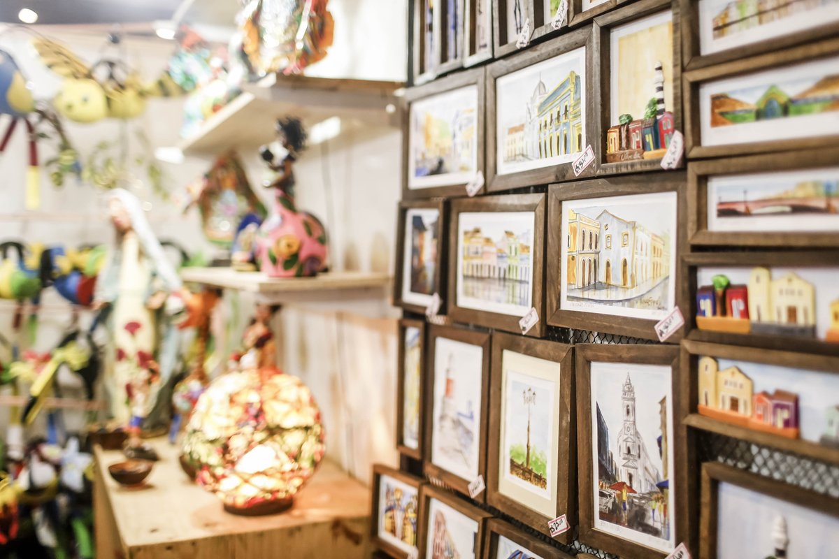 Prefeito destaca importância da <a href="/Fenearte/">Fenearte</a> para o ciclo econômico do artesanato. bit.ly/2XQ4Qpo