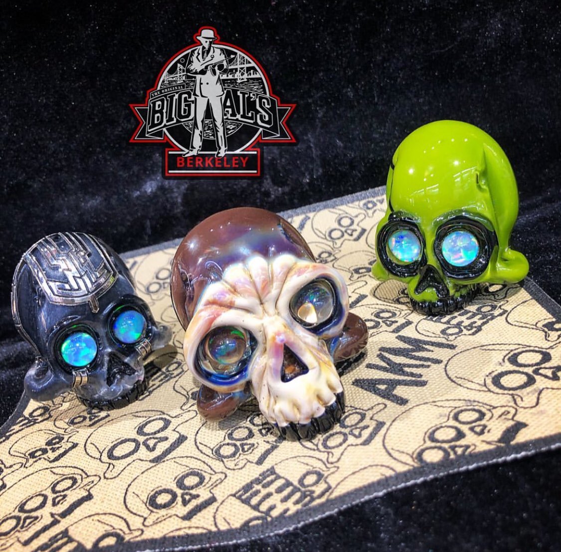 BigAlsSmoke's tweet photo. Skull gang @pipemaker @coylecondenser @ryanfitt
https://t.co/JhTQat0Mw8
πβ οΈππ¦πβοΈπ₯π₯
#berkeley #bayarea #telegraphave #artgallery #glassgallery #headshop #headyglass #pipemaker #akm #ryanfitt #coylecondenser #monkey #nickelplating #glassofig #glassaddict #glasscollector https://t.co/Fv4mAO4cFG