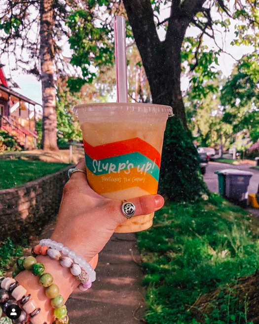 Cheers to the long weekend ahead! We're fueling up for all of the sunshine-filled activities with allll the bubble tea.☀️💕 #TownshendsTea
📷 <a href="/Knifjul7/">Julie Kniff</a>