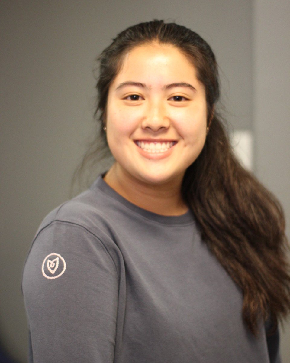 EFY_SF's tweet photo. A job that creates personalized clothes for you? Sign us up! Our fabulous intern, Jaida, is loving her internship with @rothys this summer! 👟#rothysinthewild #WorkWednesday #TheFutureAtWork #YouthJobs #Enterprise50 https://t.co/Mbwe3wvs8V