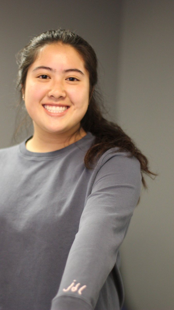 EFY_SF's tweet photo. A job that creates personalized clothes for you? Sign us up! Our fabulous intern, Jaida, is loving her internship with @rothys this summer! 👟#rothysinthewild #WorkWednesday #TheFutureAtWork #YouthJobs #Enterprise50 https://t.co/Mbwe3wvs8V