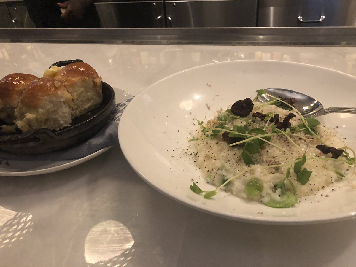 JimmyMcNulty410's tweet image. Spending the afternoon at @MGMNH_Poker w/ @abart07. First was a little 1/3NL for a small victory, followed by deliciousness from Voltaggio Steakhouse. Now trying to win the #CakesClassic but they didn’t sit me with #ambassador @moneymetalcakes so I’ll try for other bounties 🤷‍♂️