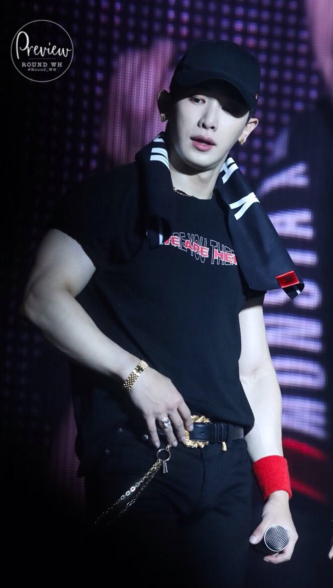 Round_WH's tweet image. 멋지네요...❤️ 190703 WE ARE HERE  in Amsterdam #MONSTA_X #원호 #WONHO #ウォノ #몬스타엑스 @OfficialMonstaX