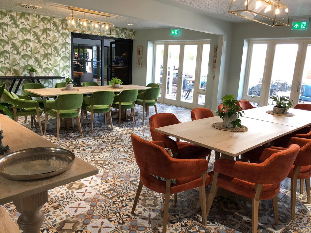 AustinHeathLife's tweet photo. Service Charge Offer! Reserve a property at Austin Heath before the end of July and you will get 2 years of service charge for the price of 1 (full terms and details on the website). https://t.co/HQ7rvVkHtX