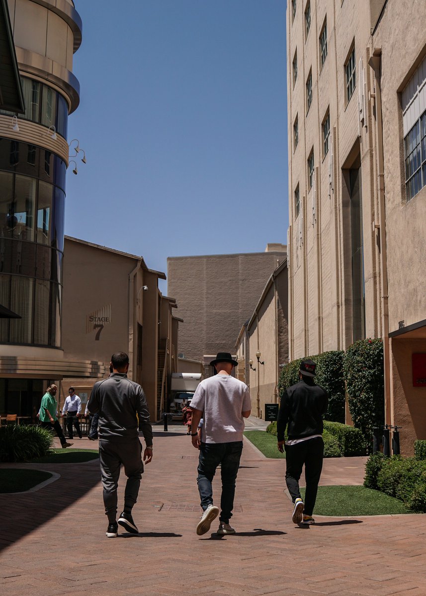 CallMeRobG's tweet image. Went to @sonypictures to watch Spider-Man with boys. Thanks to the legend @iDirectorX for the invite! Sony has done an incredible job milking the Spider-man IP. I think their $160m budget will be a bargain on the success of the film.

#Spiderman #Sony #Success