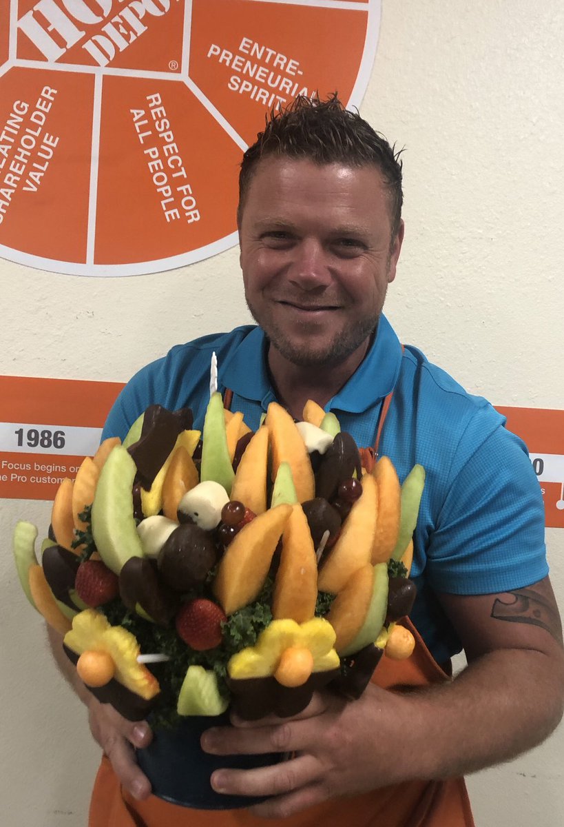 trh_204's tweet photo. Justin is soon moving to the next stage of his career. You have been a strong leader and a good friend to all at 6505. FYI this guy is accepting fruit as a farewell gift....Best wishes my friend! @TheHatch6505 @kathy_coppinger @CorrellMelissa @Robert_Daffern https://t.co/IS7fyWY6mO