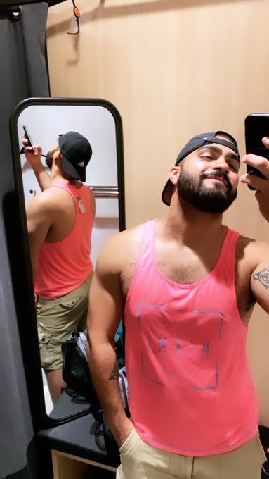 Watch JE🌹⚜️'s leaked NSFW photo on TwXstars