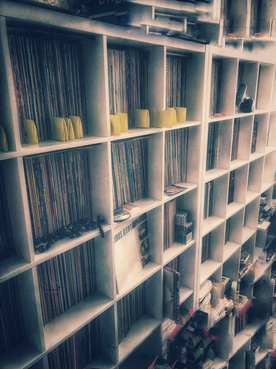 RunnImporta's tweet photo. #runnsound #vinyl #reggae #dancehall #33rpm #12inch #45’s https://t.co/yIRPuAJN25