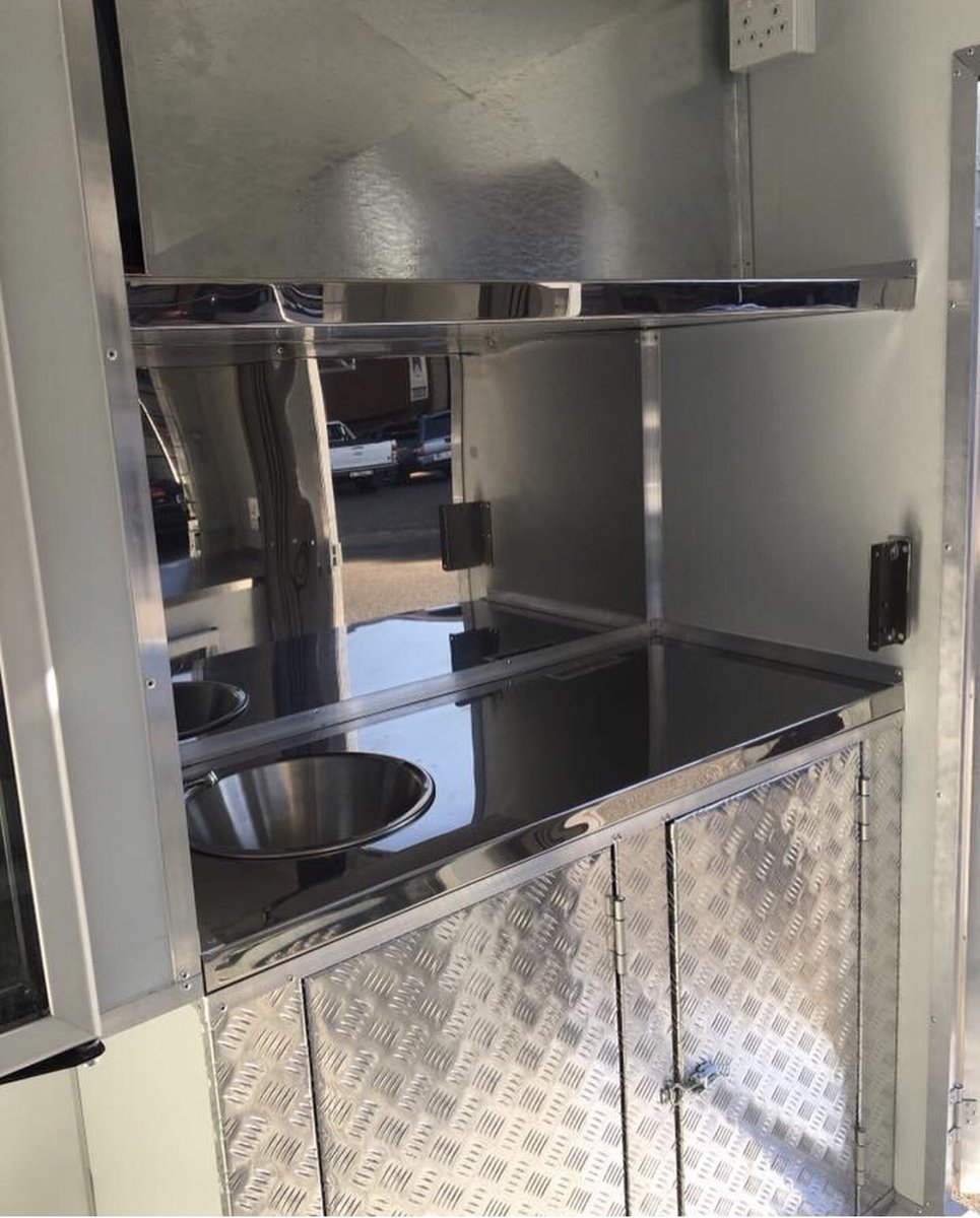 zwaluri's tweet photo. This is what our Mobile Kitchen Trailers look like... Visit: https://t.co/fFZ6XqdT4d or Call: 012 771 6739 or Email: sales@zwaluri.co.za
#zwaluri
#mobiletrailers
#zwalurimobilemanufacturers #DJSBU https://t.co/lwmiLOkJvn