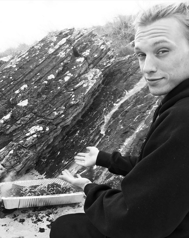 4EverJamieBower's tweet photo. Jamie Campbell Bower "Irish beach BBQ." Instagram July 2, 2019 https://t.co/6tfAuKKHmW
